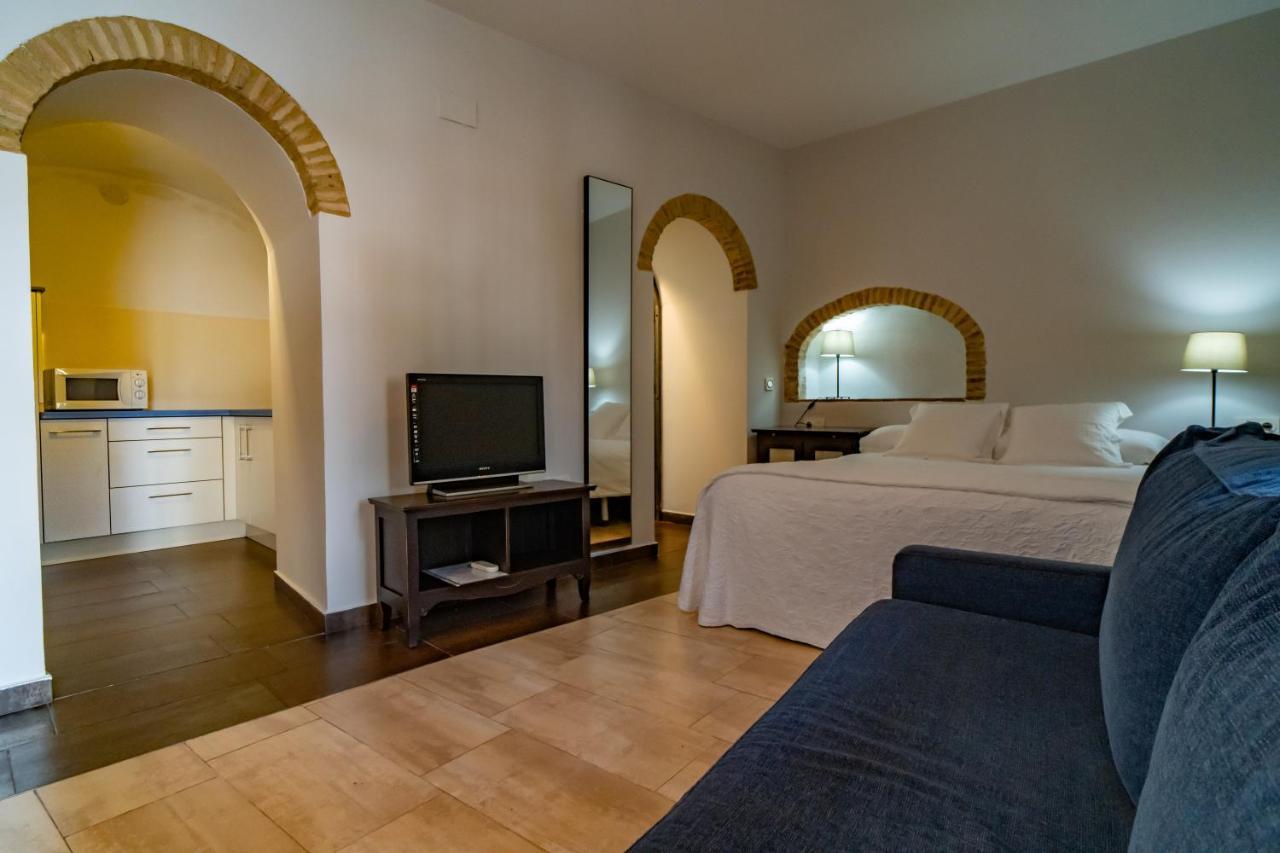 Hotel Alfonso IX (Adults Only) Касерес Экстерьер фото