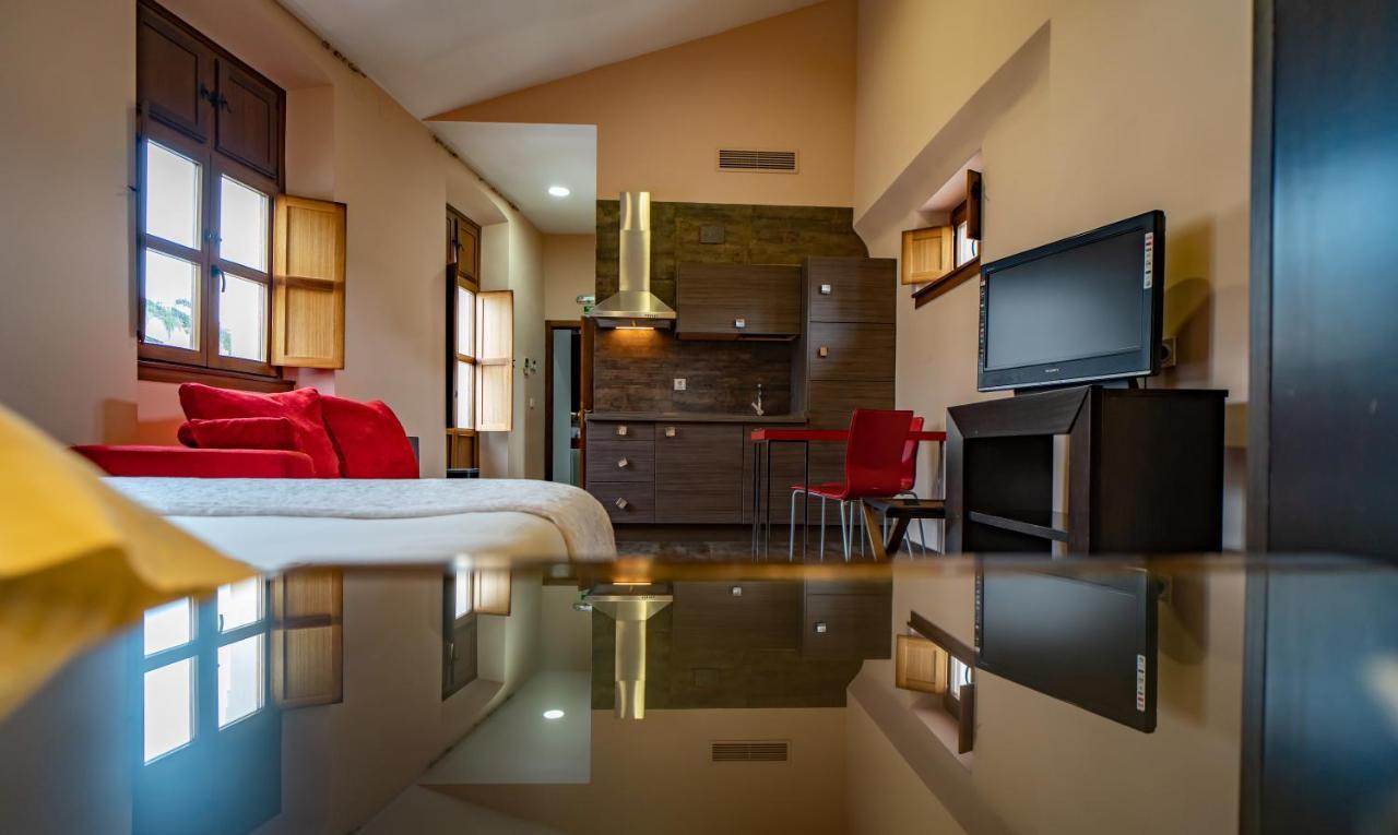 Hotel Alfonso IX (Adults Only) Касерес Экстерьер фото
