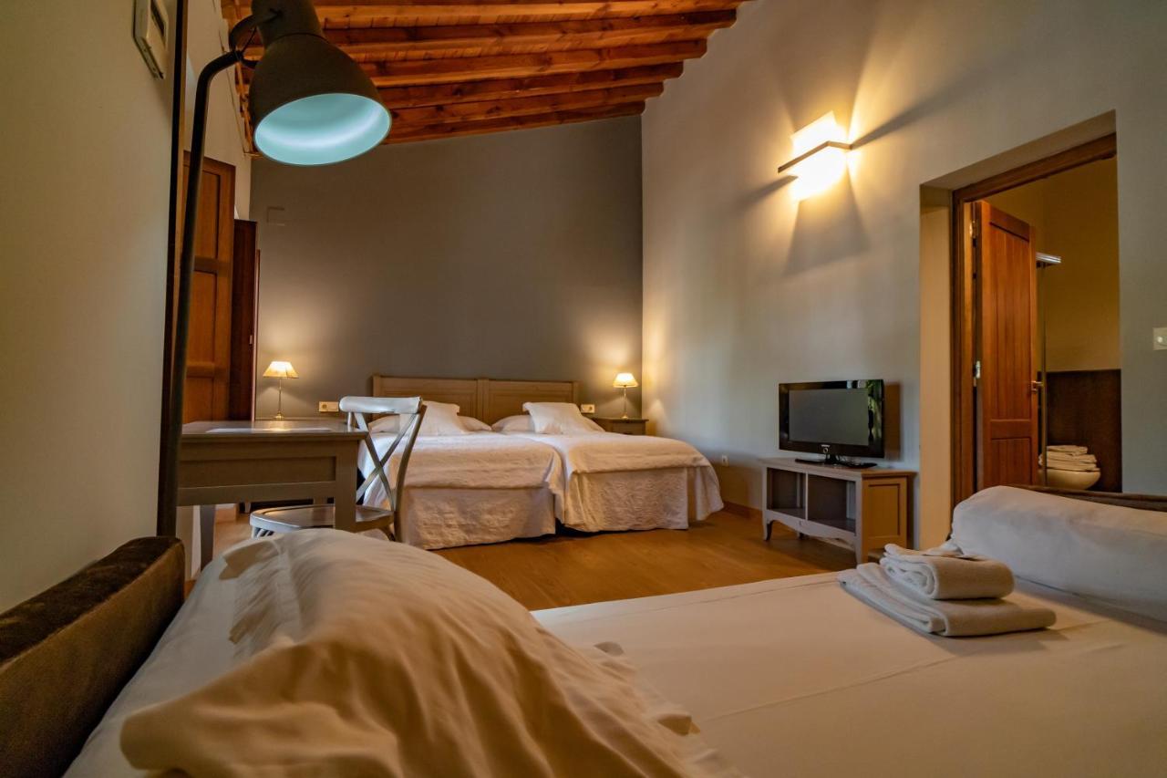 Hotel Alfonso IX (Adults Only) Касерес Экстерьер фото