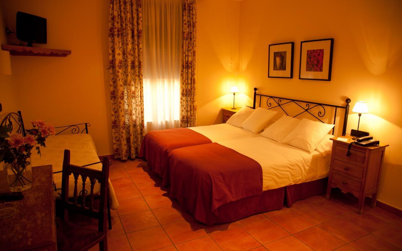 Hotel Alfonso IX (Adults Only) Касерес Экстерьер фото
